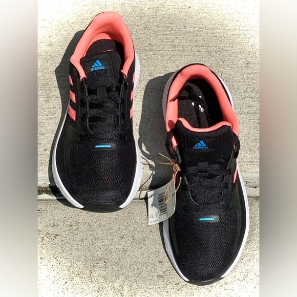 adidas Other - NWT Striking BigKids Sz-3.5(5.5 Women)Unisex Adidas
Marks Black&Coral RunFasters
